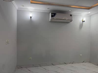 1 Bed Flat Available For Rent In Bahria Town Lahore