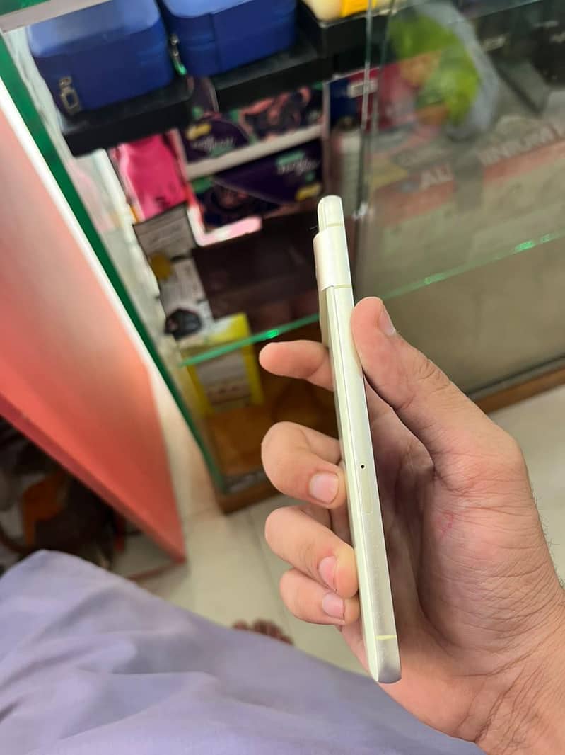 Google Pixel 7 5
