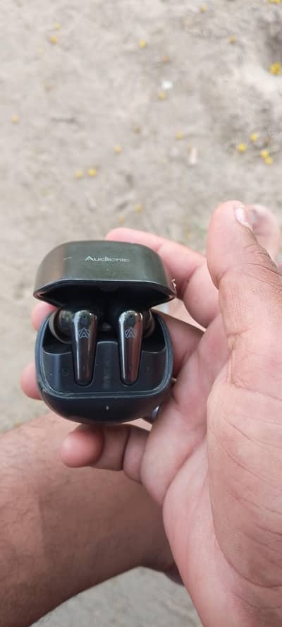 Audionic Earbuds 595 – Premium Wireless Earbuds
