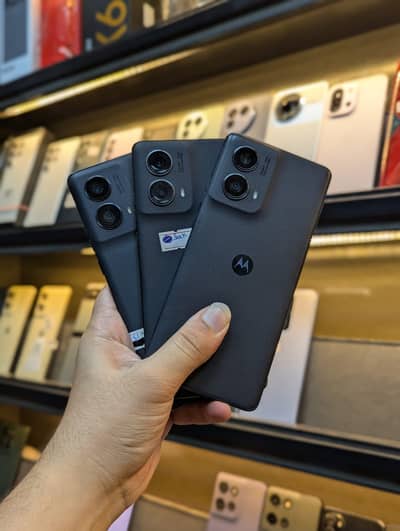Moto G Play (Lock) | Moto G82 (Approved) | Moto Edge 50 Fusion | Razer