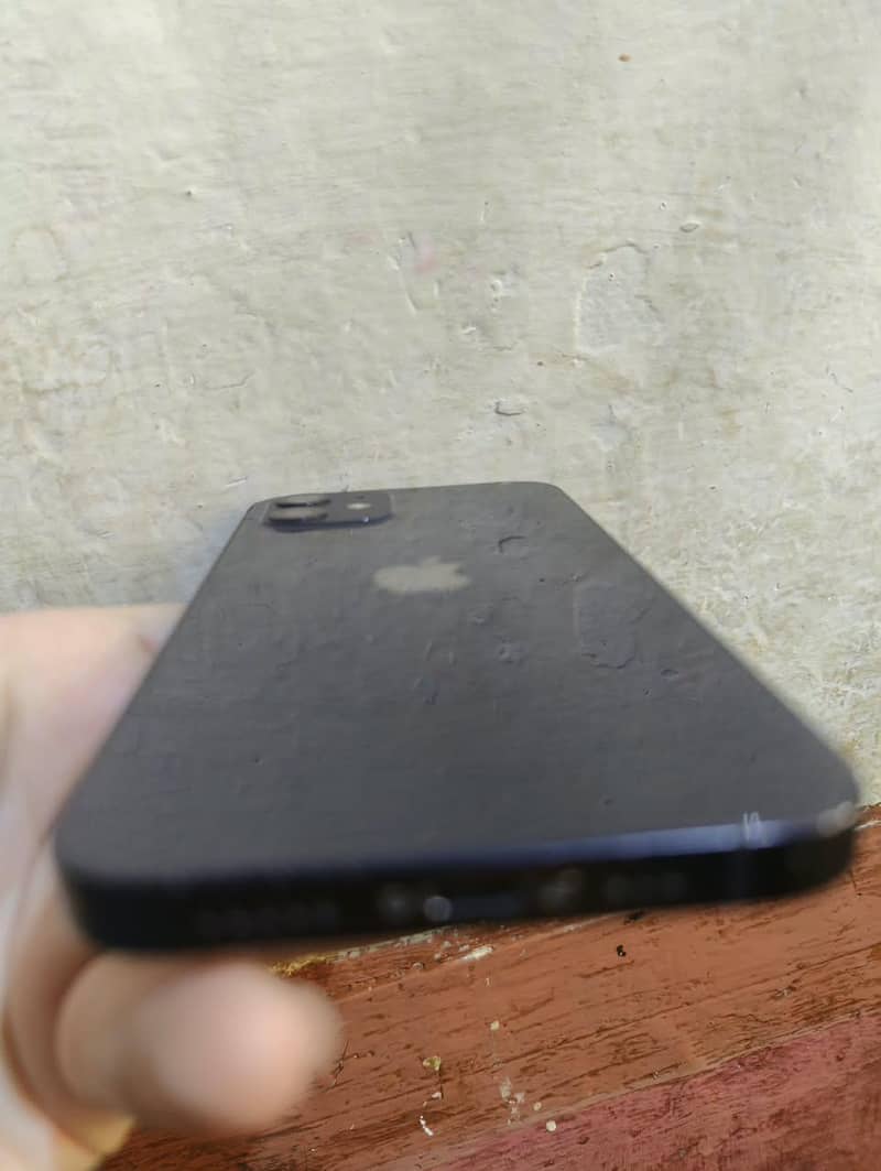 Apple iPhone 12 8