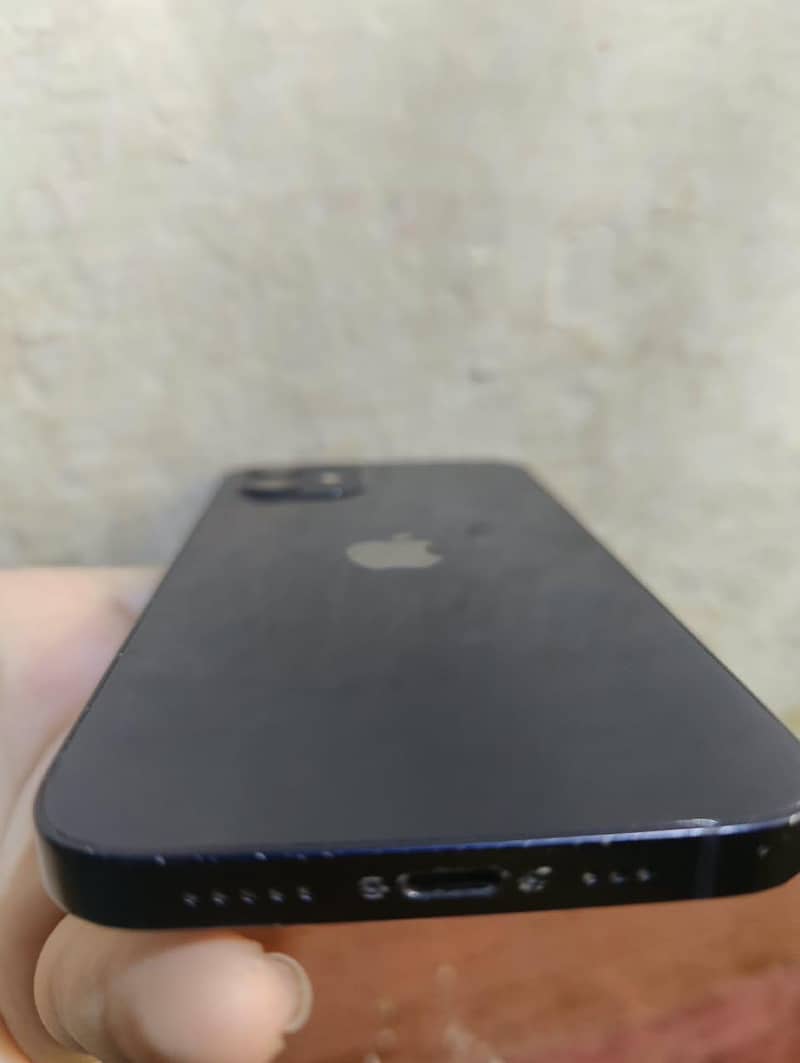 Apple iPhone 12 10