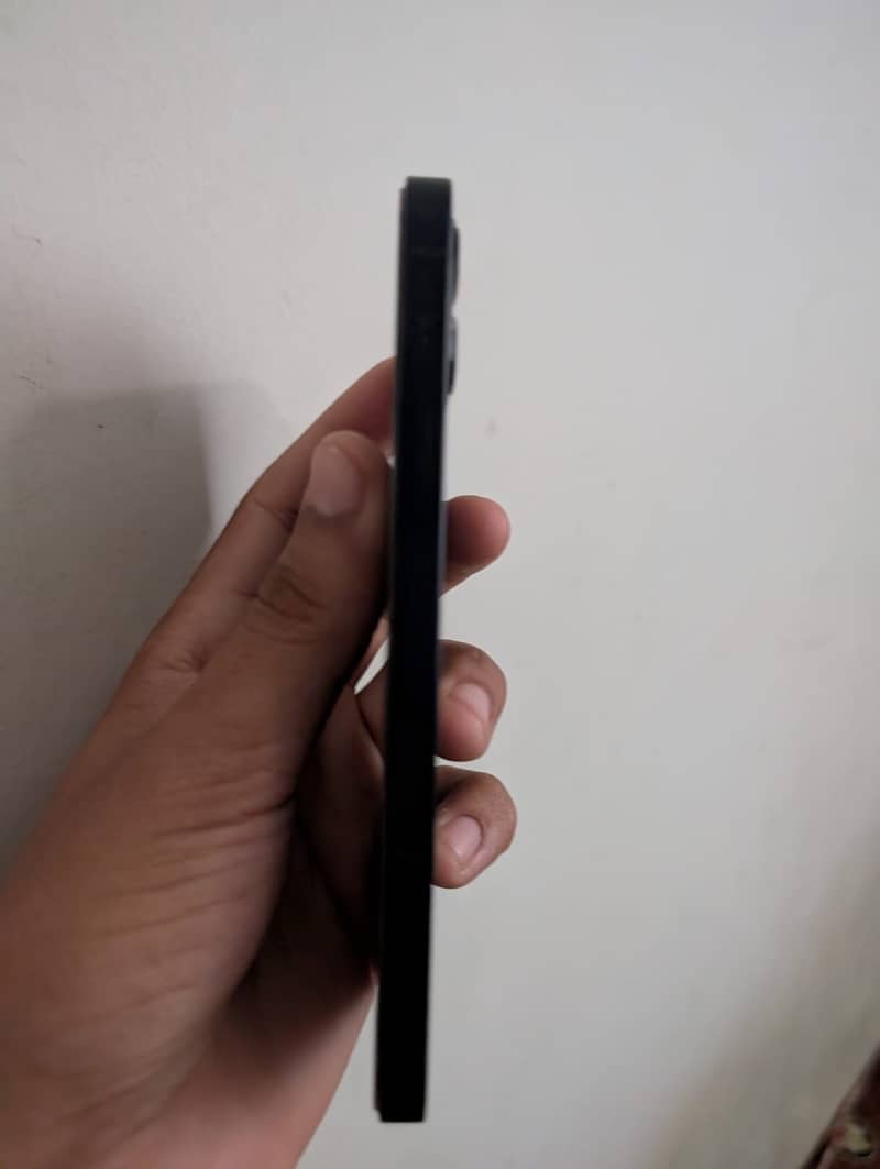 Apple iPhone 12 2