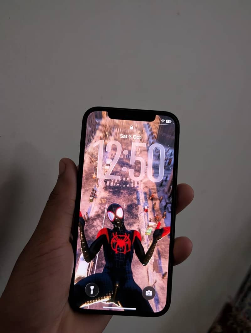 Apple iPhone 12 3