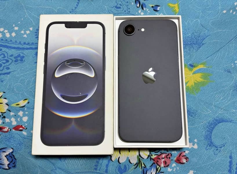 iPhone 16e 0