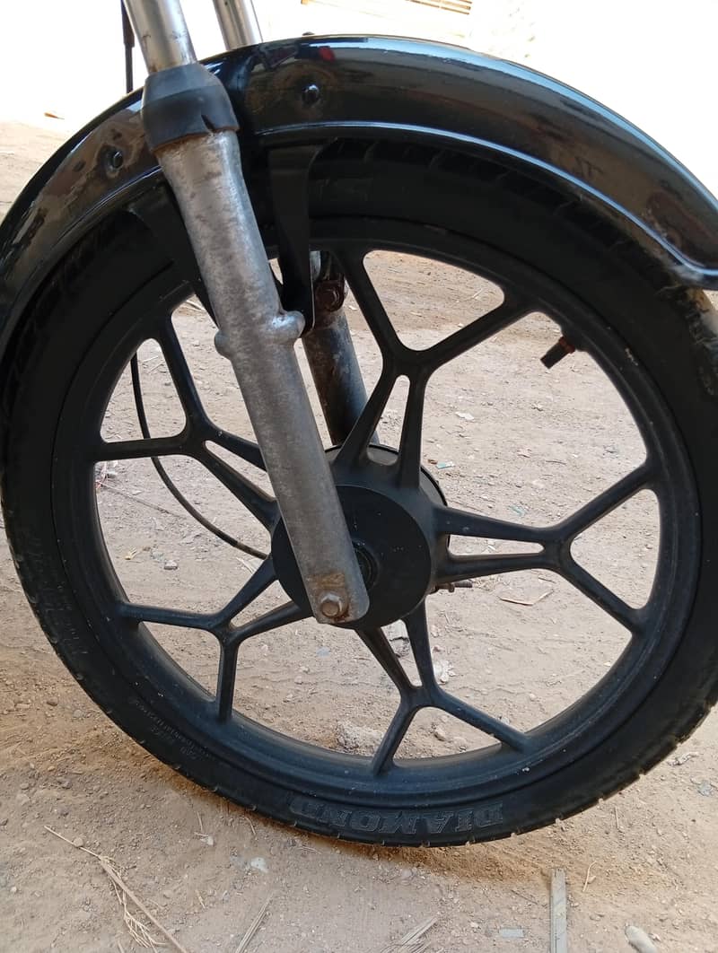 UD100cc 2018 7