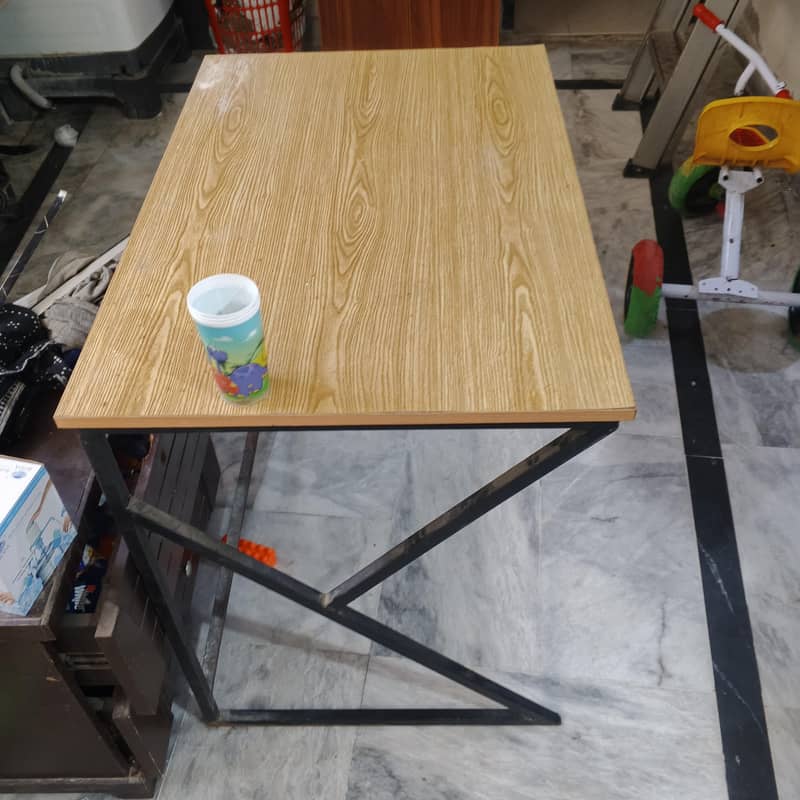 table ,study table , computer table 0