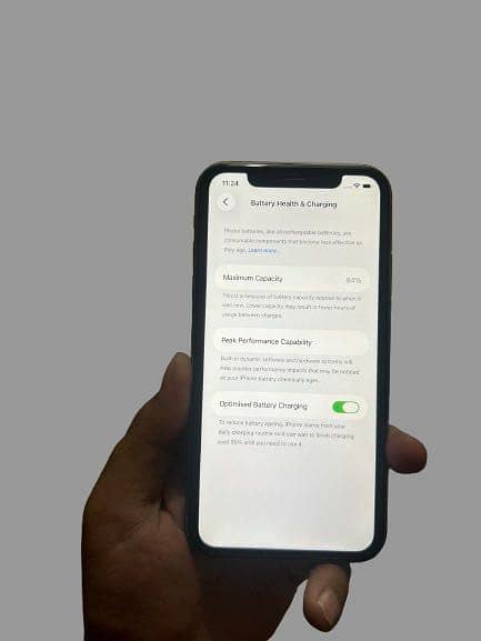 Apple iPhone 11 3