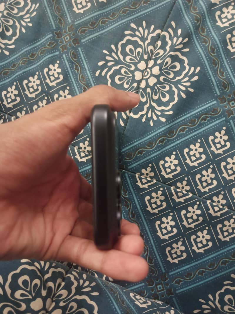 Apple iPhone 17 Pro Max 5