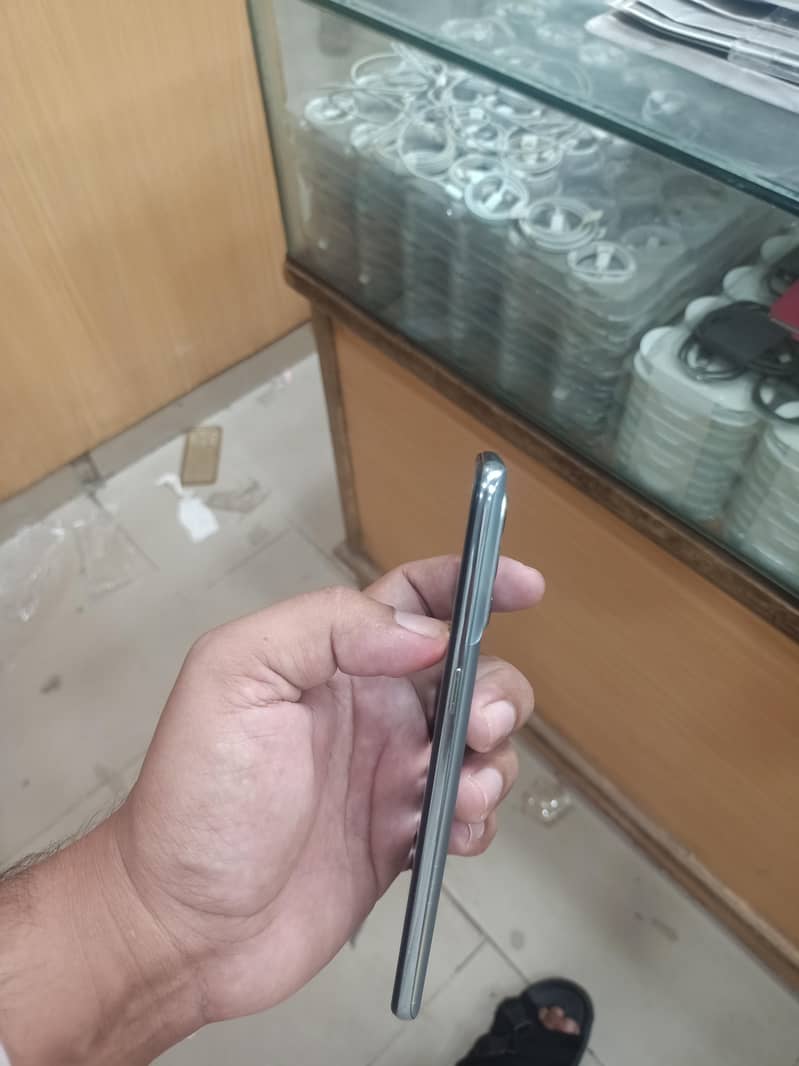 OPPO Reno6 5