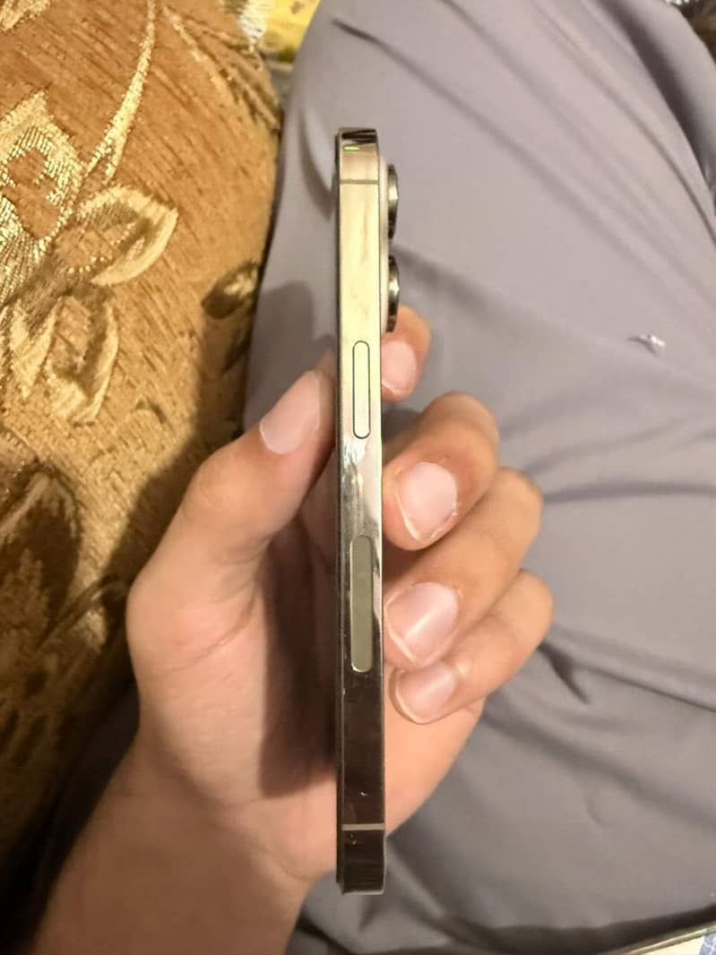 Apple iPhone 14 Pro 6