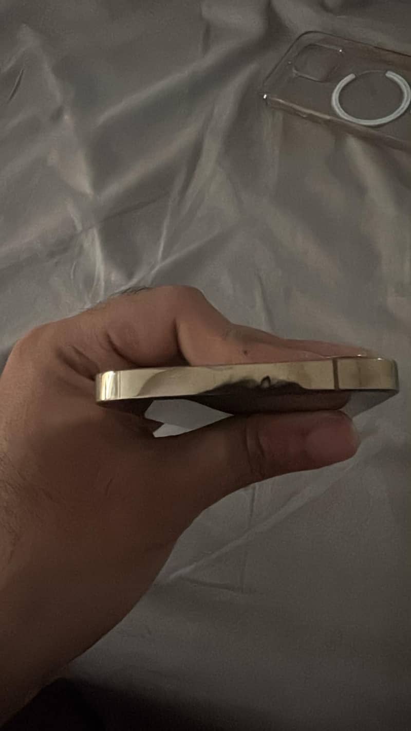 Apple iPhone 12 Pro 2