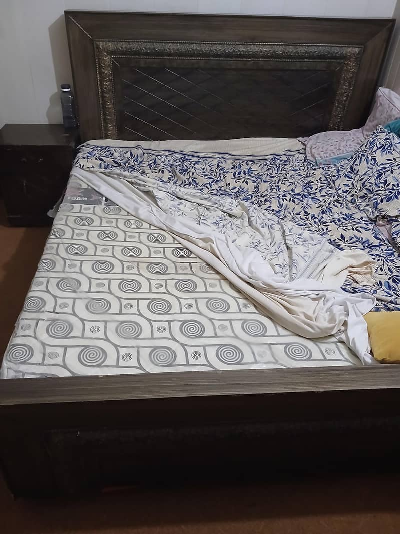 double bed with side table 2