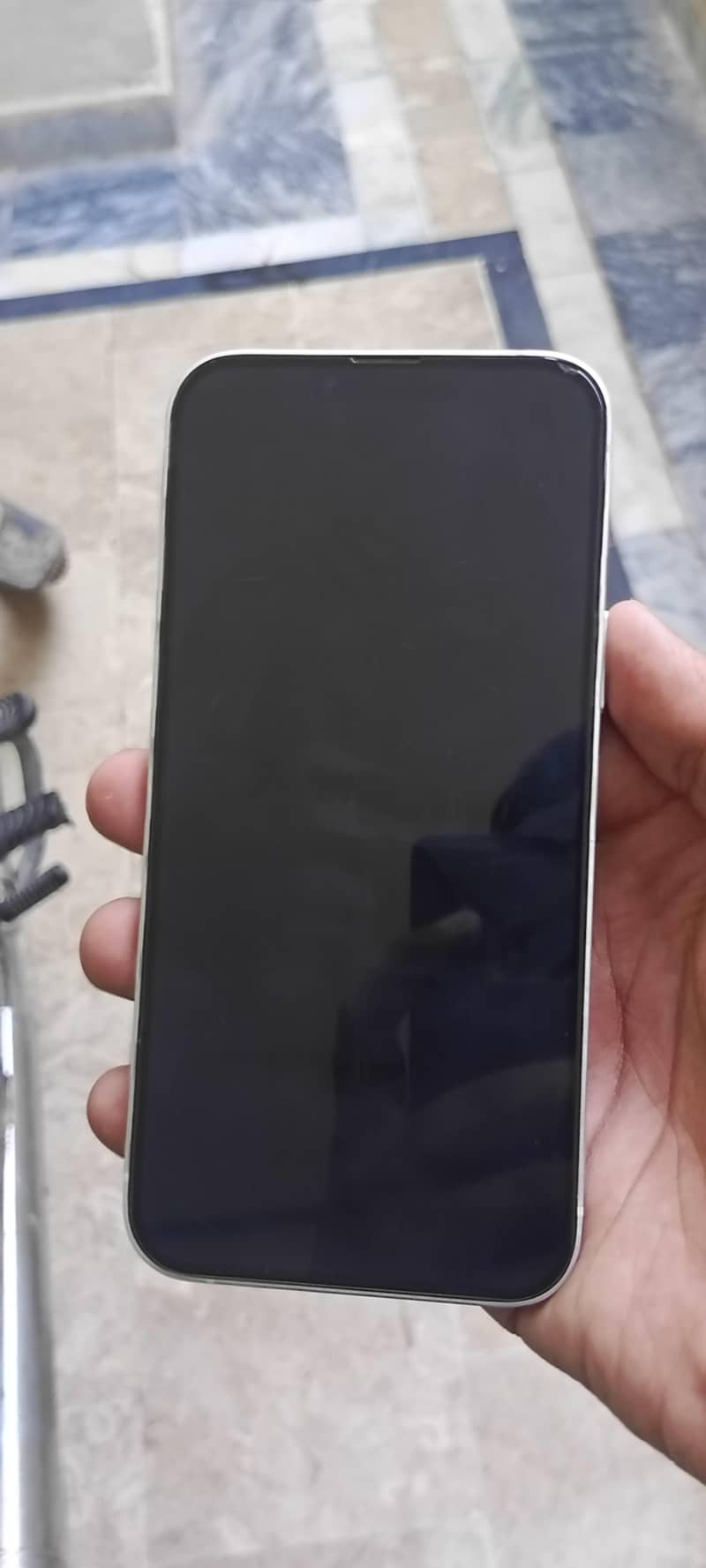 Apple iPhone 14 plus 3