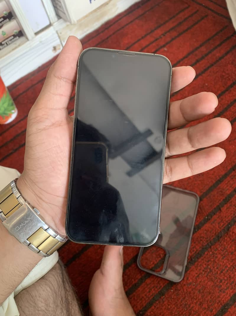 Apple iPhone 13 Pro 5