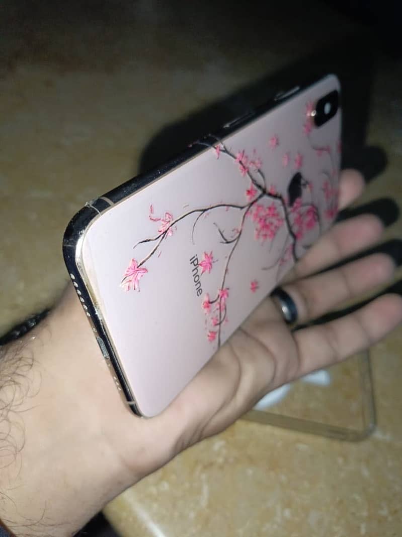 iPhone xs 1