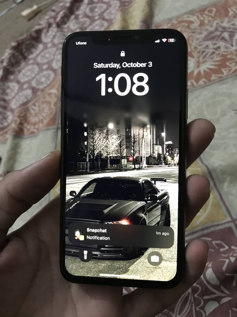 Apple iPhone XS 3