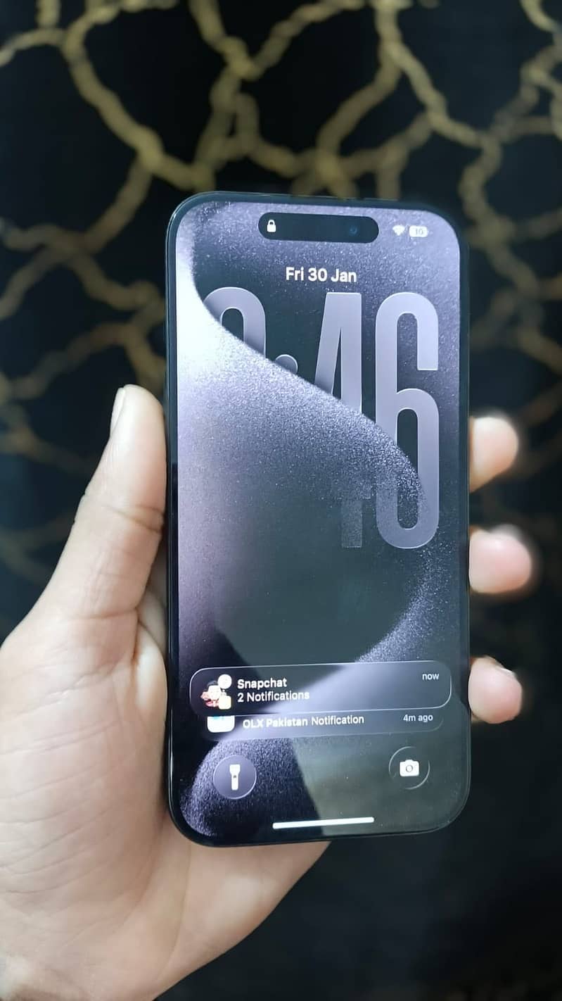Apple iPhone 15 Pro 3