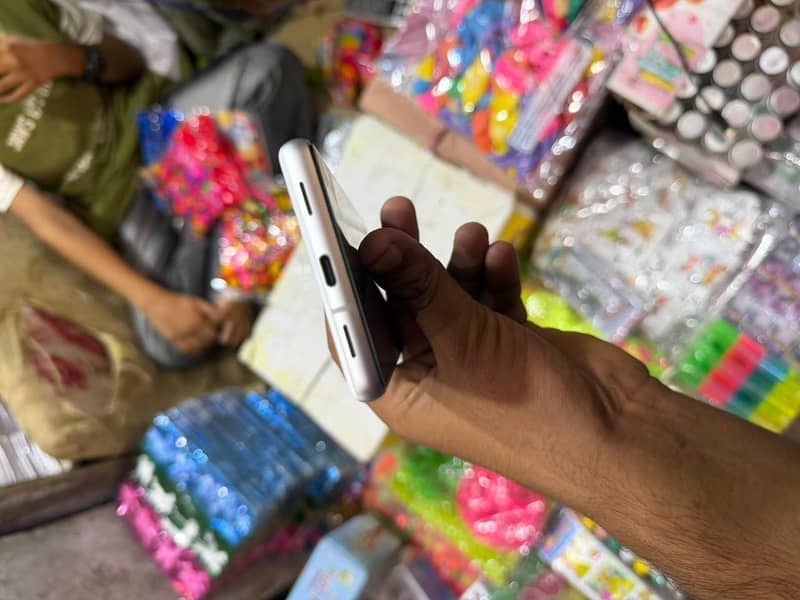 Google Pixel 7a 6