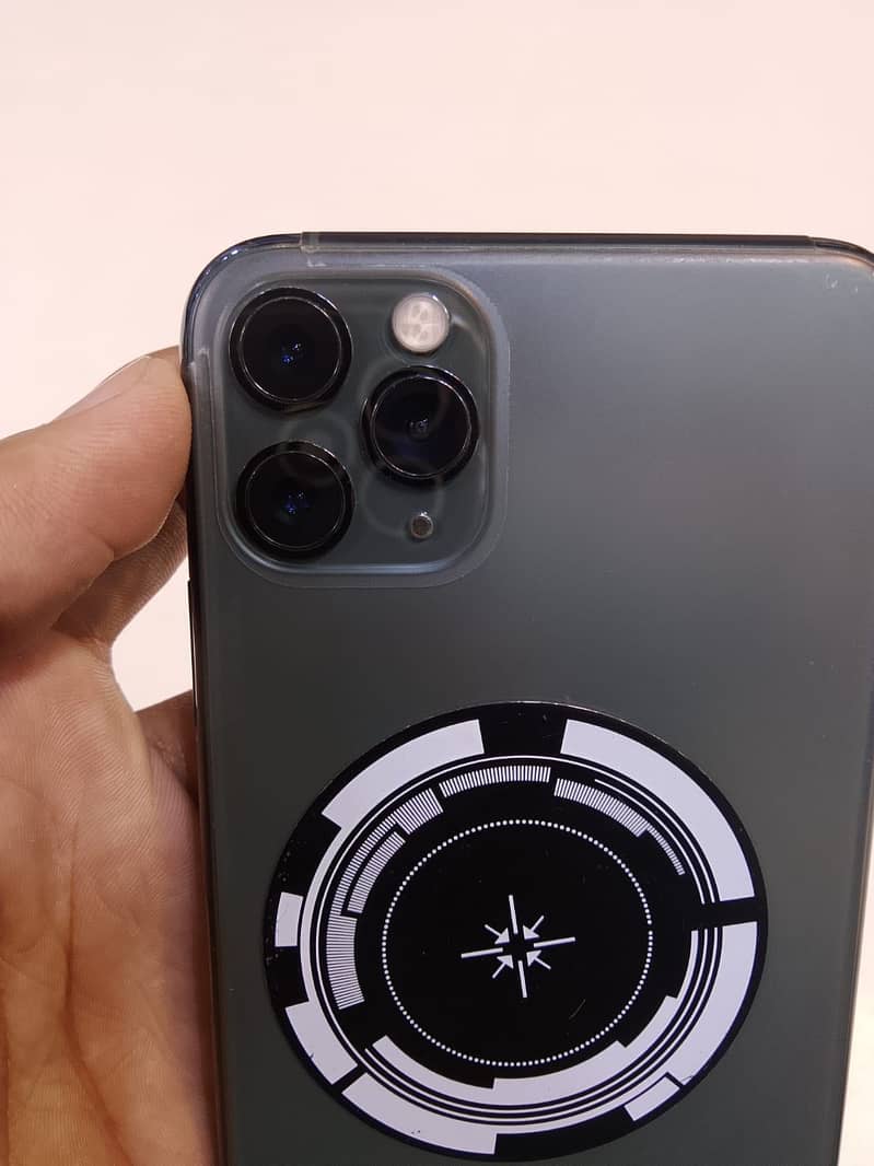 Apple iPhone 11 Pro Max 2