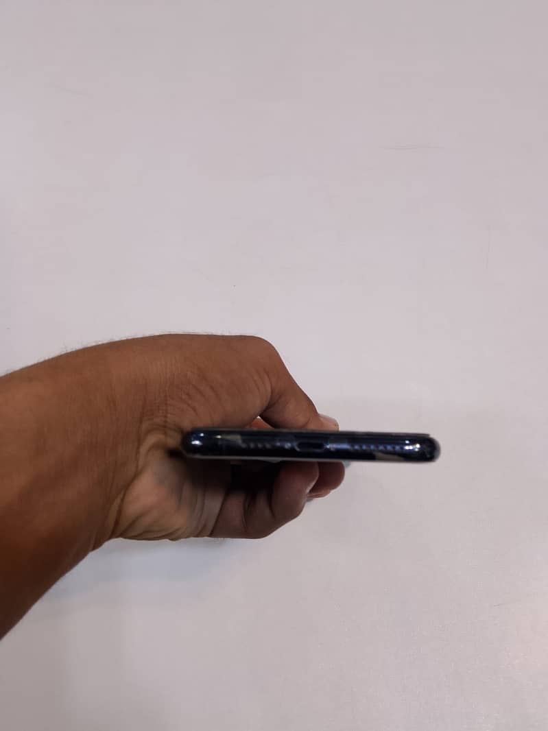 Apple iPhone 11 Pro Max 5