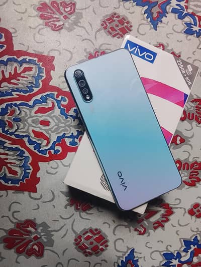 Vivo S1