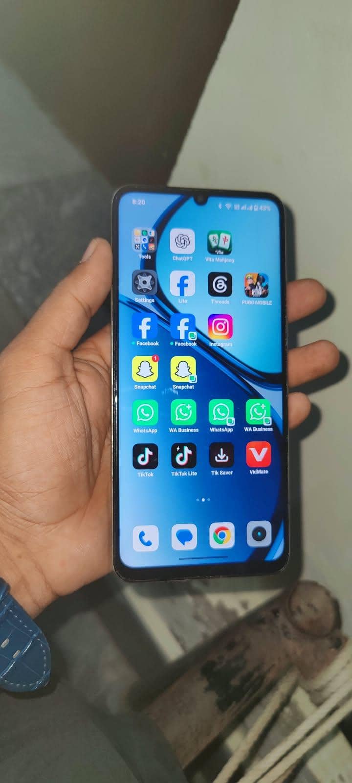 Realme C61 6