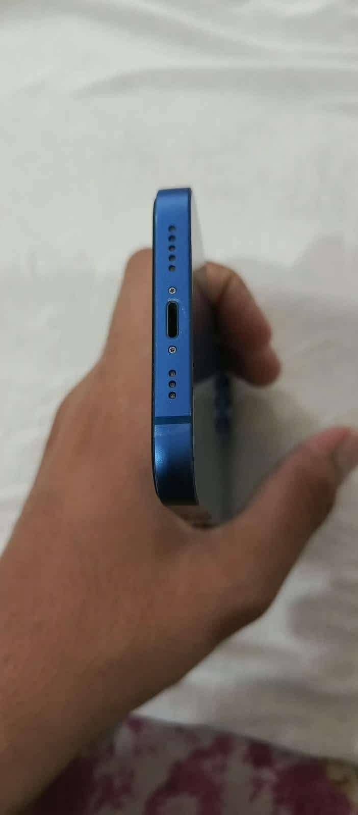 Apple iPhone 13 6