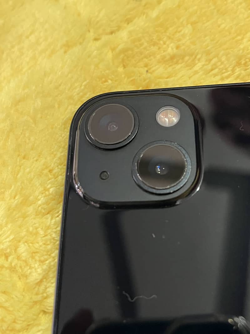 Apple iPhone 13 1