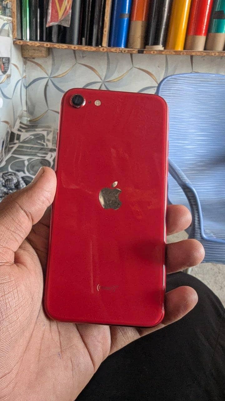 Apple iPhone SE 0