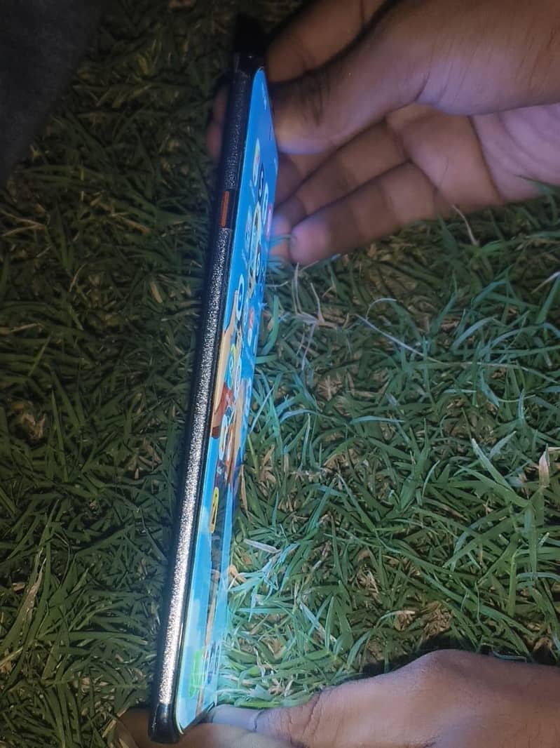 Tecno CAMON 40 Pro 2