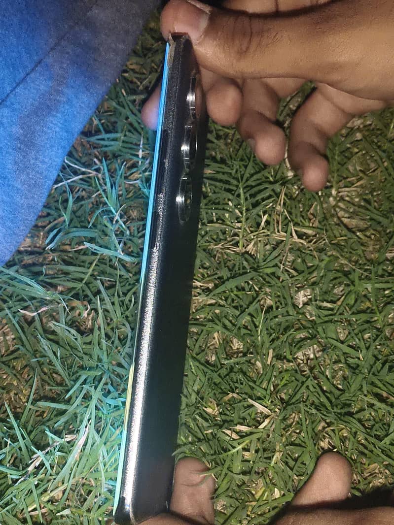 Tecno CAMON 40 Pro 4