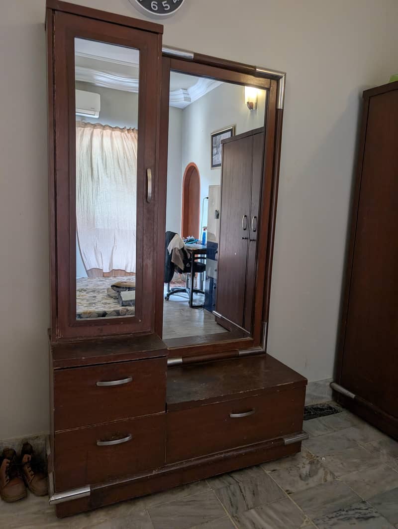 bed set with Dressing table 1