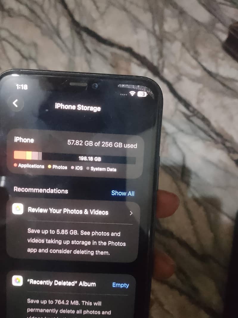 Apple iPhone 11 Pro Max 8