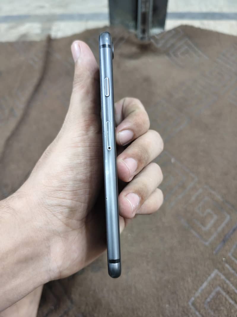 Apple iPhone 8 7