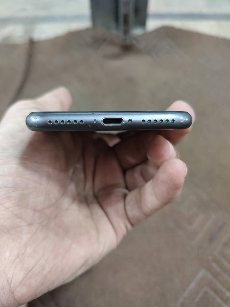 Apple iPhone 8 8