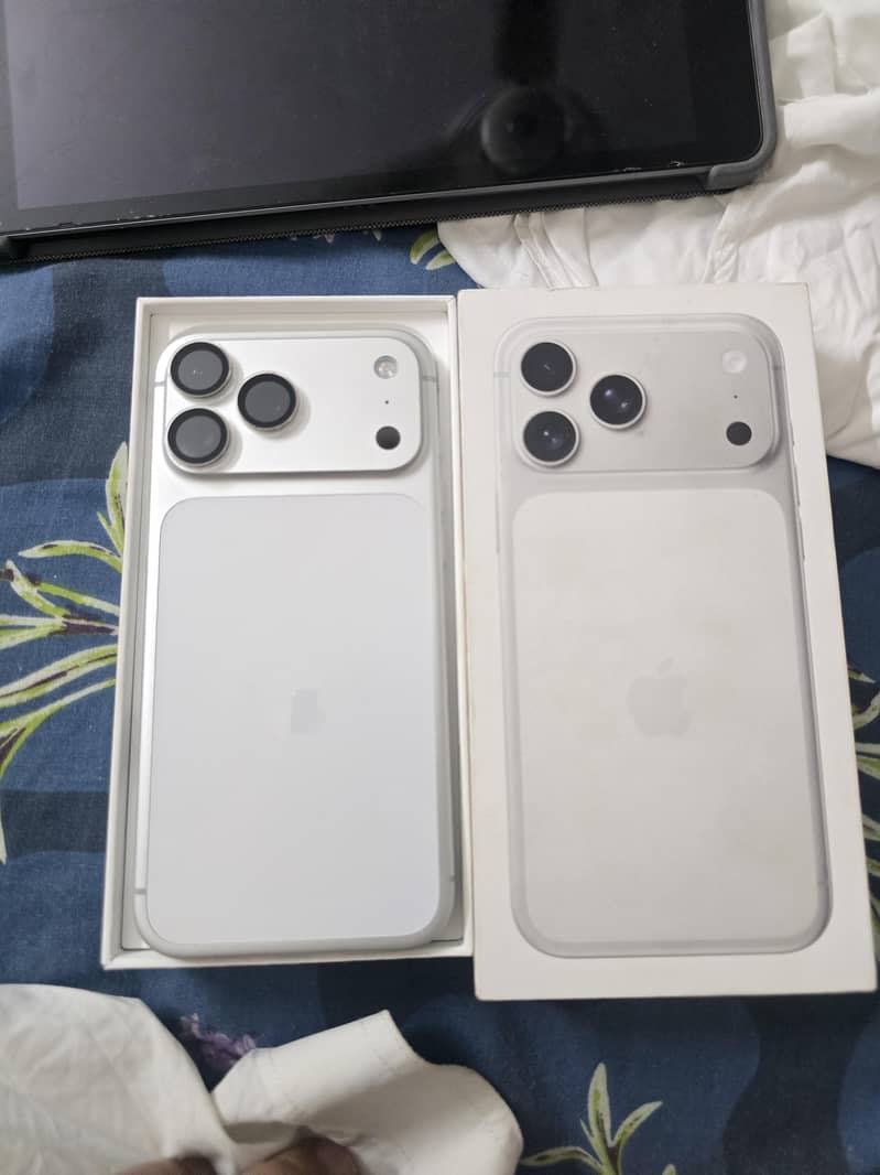 Apple iPhone 17 Pro Max 0