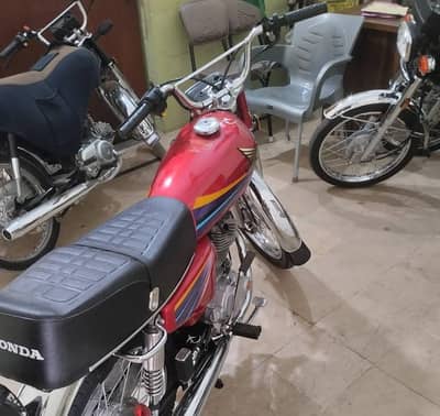 Honda 125 urgent for sale 03096098550 WhatsApp