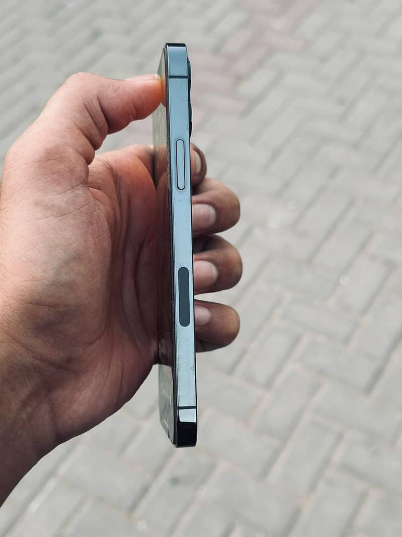 Iphone 12 Pro 4