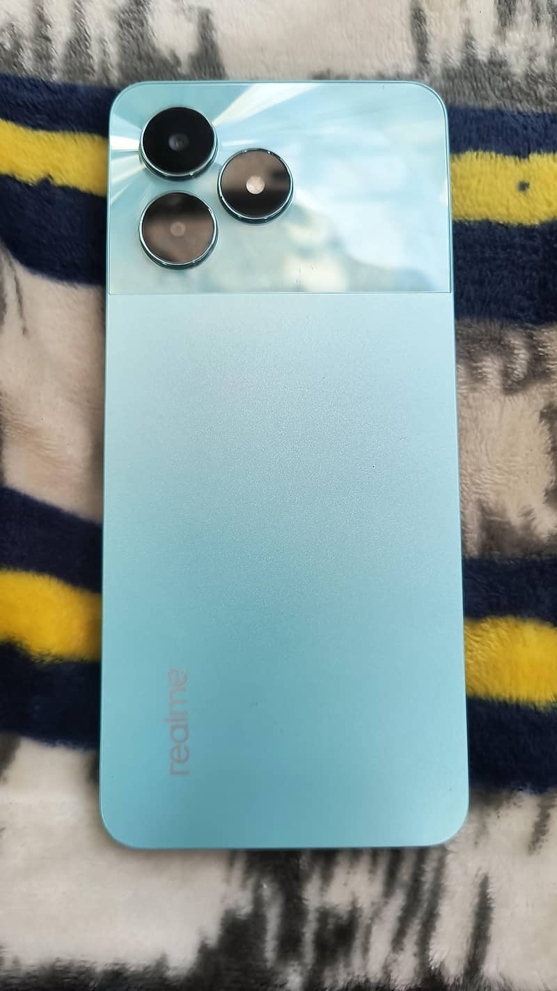 Realme C51 1