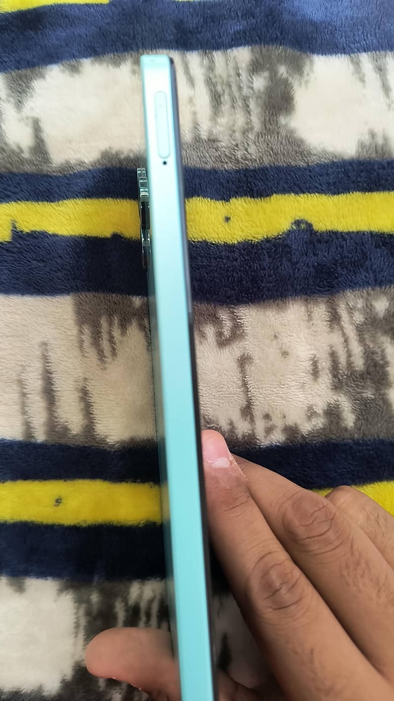 Realme C51 3