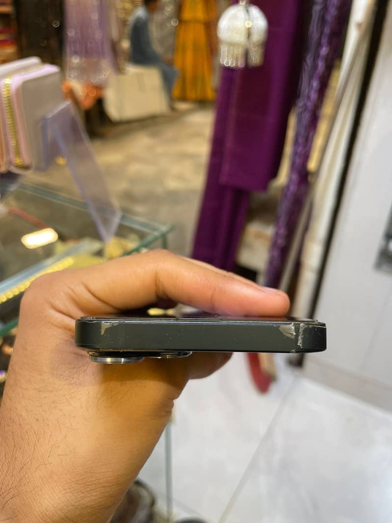 Apple iPhone 14 0