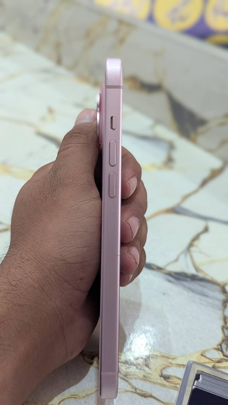 Apple iPhone 15 plus 2