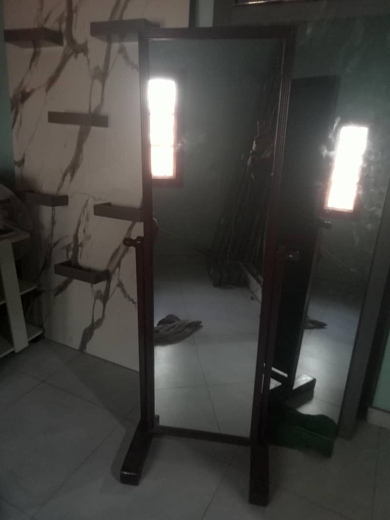 mirror 1