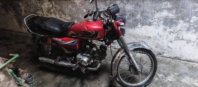 United bike 70 CD 2022 model Faisalabad 100/90 conditions 03347769699