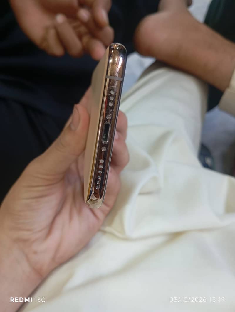Apple iPhone 11 Pro 0