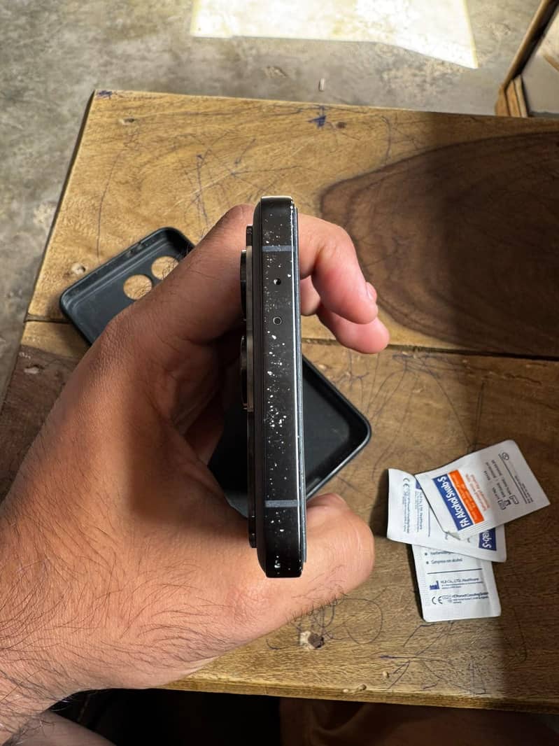 poco f6 pro 4
