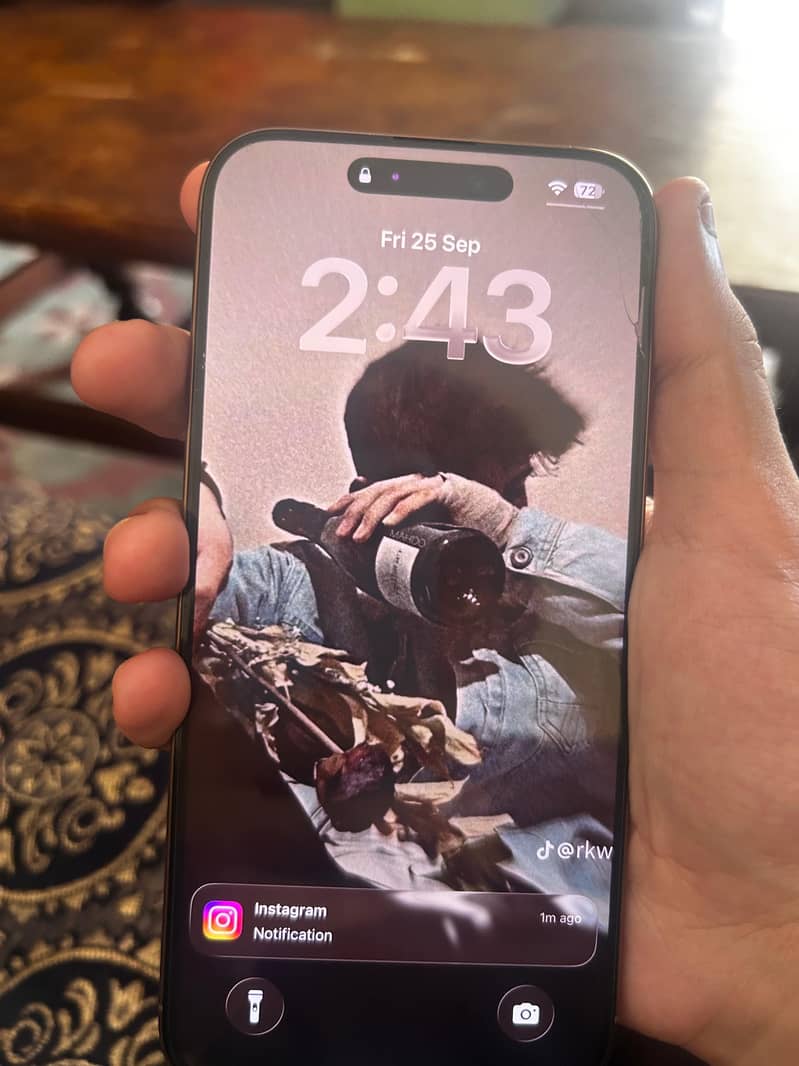 Apple iPhone 16 Pro Max 0