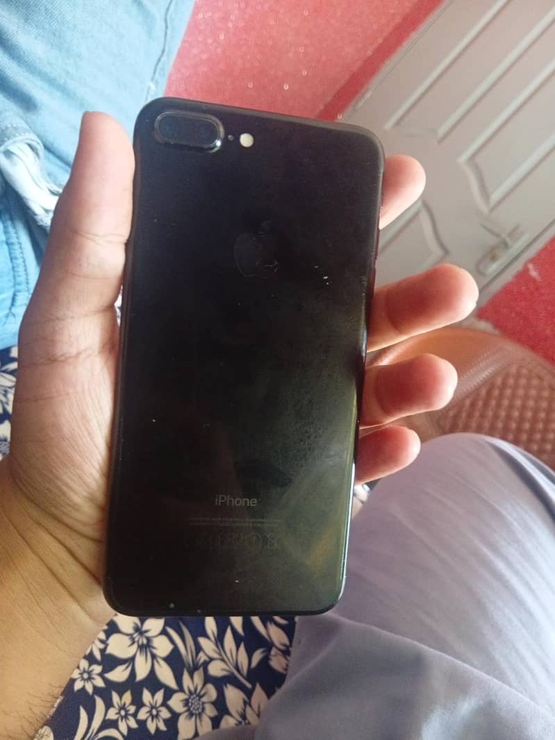 Apple iPhone 7 Plus 0