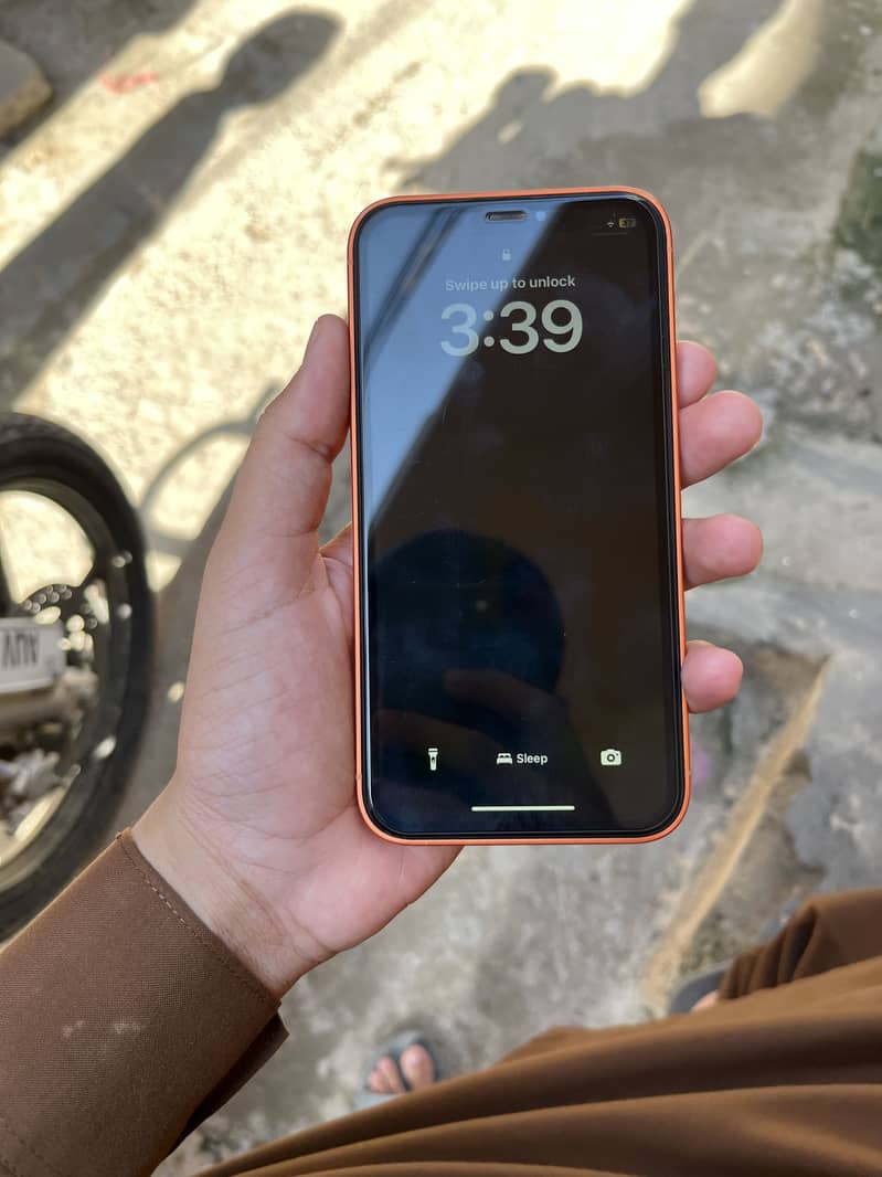 Apple iPhone XR converted 4